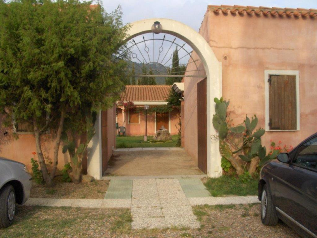 Sant'efisio
